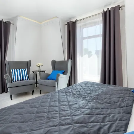 Cosy With Parking & Balcony By Renters Appartement Sopot
