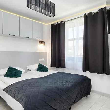 Cosy With Parking & Balcony By Renters Sopot