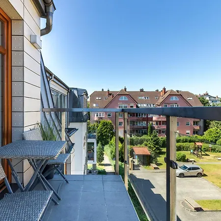 Cosy With Parking & Balcony By Renters *