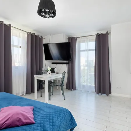 Appartement Cosy With Parking & Balcony By Renters *