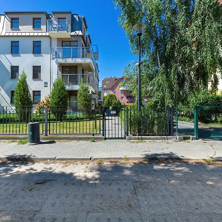 Cosy With Parking & Balcony By Renters * Sopot